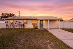 306 Flamingo Dr, Apollo Beach, FL 33572 - Photo 1