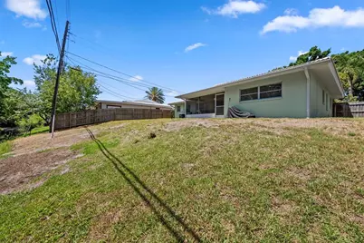 1413 Embassy Drive, Clearwater, FL 33764 - Photo 32