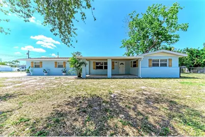 2401 10th Street W, Palmetto, FL 34221 - Photo 2