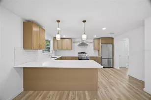 7520 20th St N, Saint Petersburg, FL 33702 - Photo 16