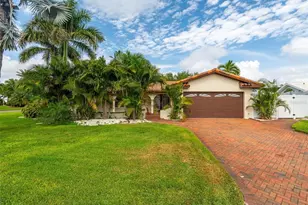 1200 80th St S, Saint Petersburg, FL 33707 - Photo 2