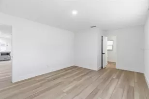 1200 80th St S, Saint Petersburg, FL 33707 - Photo 50