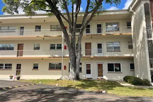 5880 38th Ave N, Saint Petersburg, FL 33710 - Photo 2