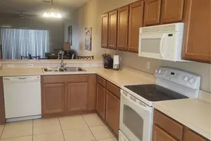 31209 Flannery Ct, Wesley Chapel, FL 33543 - Photo 2