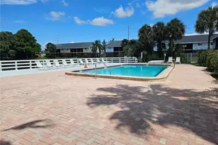 200 Country Club Dr, Largo, FL 33771 - Photo 22