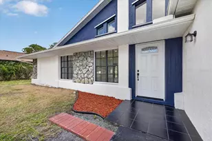 7834 Seasons Ln, New Port Richey, FL 34653 - Photo 6