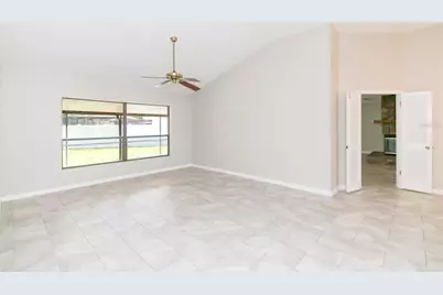 18306 Felspar Way, Tampa, FL 33647 - Photo 4