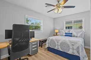 783 Manor Dr W, Dunedin, FL 34698 - Photo 22