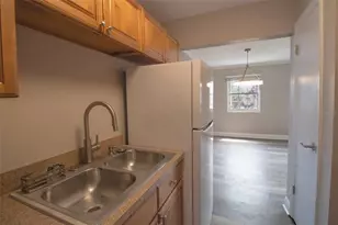 13725 Juniper Blossom Dr, Tampa, FL 33618 - Photo 6