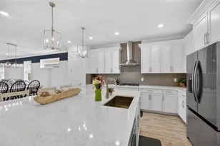 1019 Signet Dr, Apollo Beach, FL 33572 - Photo 16