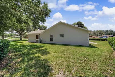 6208 Huntington Drive, Zephyrhills, FL 33542 - Photo 30