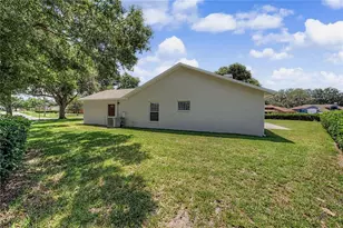 6208 Huntington Dr, Zephyrhills, FL 33542 - Photo 30