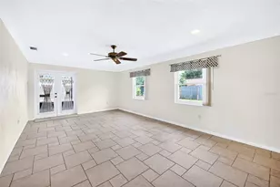 6074 28th Ave N, Saint Petersburg, FL 33710 - Photo 14