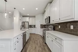 33140 Azalea Ridge Dr, Wesley Chapel, FL 33545 - Photo 10