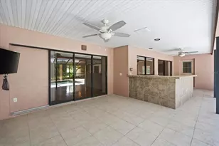 4326 Middle Lake Dr, Tampa, FL 33624 - Photo 38