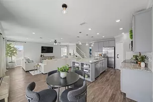 31015 Parrot Reef Ct, Wesley Chapel, FL 33545 - Photo 26