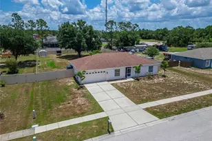 12124 Colonial Estates Ln, Riverview, FL 33579 - Photo 4