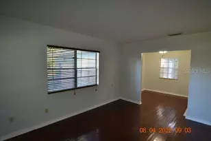 2801 Sanders Dr, Tampa, FL 33611 - Photo 2