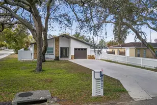 8902 N Hamner Ave, Tampa, FL 33604 - Photo 4