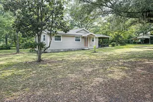 10019 Curley Rd, San Antonio, FL 33576 - Photo 2