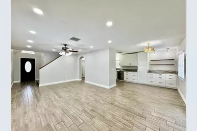 13014 Fennway Ridge Drive, Riverview, FL 33579 - Photo 8