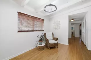 9718 N Oregon Ave, Tampa, FL 33612 - Photo 10