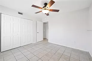 8601 Huron Ct, Tampa, FL 33614 - Photo 12