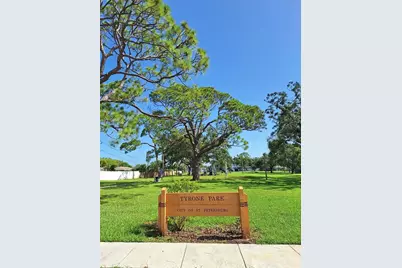 1717 Oxford Street N, Saint Petersburg, FL 33710 - Photo 24