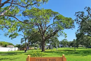 1717 Oxford St N, Saint Petersburg, FL 33710 - Photo 24