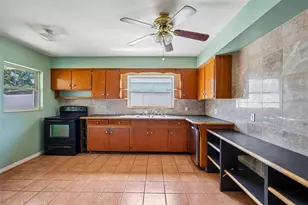 6610 4th Ave N, Saint Petersburg, FL 33710 - Photo 12
