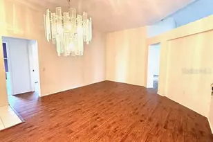10105 Charleston Corner Rd, Tampa, FL 33635 - Photo 2