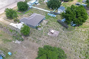 4036 Moores Lake Rd, Dover, FL 33527 - Photo 2