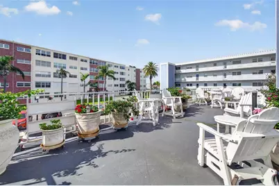 5555 Gulf Boulevard #402, Saint Pete Beach, FL 33706 - Photo 20