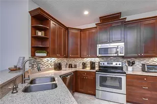 9815 Gingerwood Dr, Tampa, FL 33626 - Photo 28