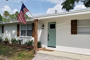 1639 St Catherine Dr W, Dunedin, FL 34698 - Photo 1