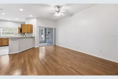 4423 Amberly Oaks Court, Tampa, FL 33614 - Photo 4