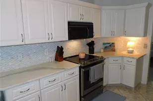 3128 Jodi Ln, Palm Harbor, FL 34684 - Photo 8