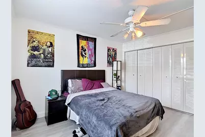 4611 W North B Street #240, Tampa, FL 33609 - Photo 16