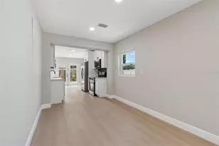 3912 W Pine St, Tampa, FL 33607 - Photo 12