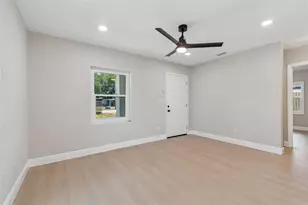 3912 W Pine St, Tampa, FL 33607 - Photo 10