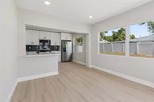 10229 N Valle Dr, Tampa, FL 33612 - Photo 24
