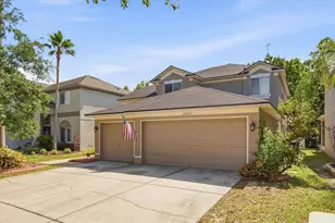 19321 Sandy Springs Cir, Lutz, FL 33558 - Photo 2