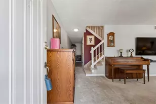 1319 Abbey Crescent Ln, Clearwater, FL 33759 - Photo 6