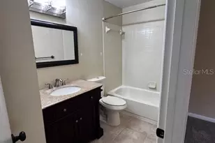 10128 Lake Oak Cir, Tampa, FL 33624 - Photo 16