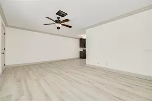 535 32nd Ave N, Saint Petersburg, FL 33704 - Photo 8