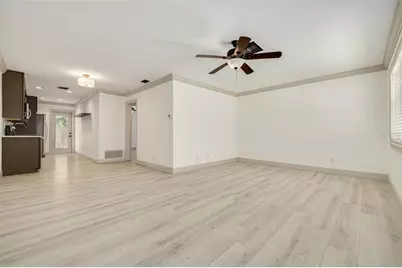 535 32nd Avenue N #5, Saint Petersburg, FL 33704 - Photo 6