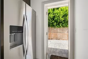 535 32nd Ave N, Saint Petersburg, FL 33704 - Photo 12