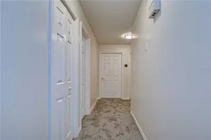 11912 Riverhills Dr, Tampa, FL 33617 - Photo 32