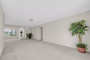 8241 Brentwood Rd, Seminole, FL 33777 - Photo 14