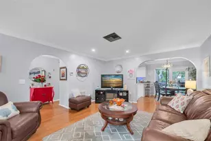 2017 Kamensky Rd, Clearwater, FL 33763 - Photo 4